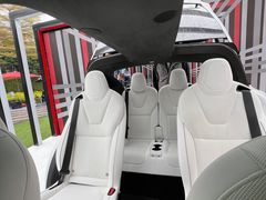 -TESLA 特斯拉(广州天环广场体验店)