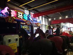 -嗨翻Hi-Fun竞技主题乐园·蹦床团建生日聚会(五棵松华熙店)