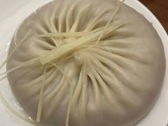 陈士荣蟹黄汤包-鸿运酒楼