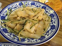 西安传统凉皮-秦韵轩·西安小馆(贻成福地广场店)