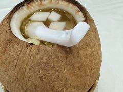 椰子炖鸡汤-喜宴又一村·粤菜·茶点·海鲜(壹方天地店)