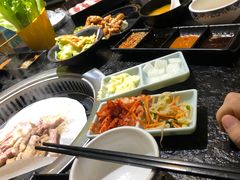 -烤路里·韩国品质自助烤肉(石路天虹4号店)