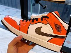 -Air Jordan(世贸天阶店)