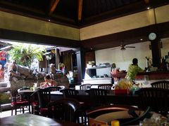 -Warung Babi Guling Ibu Oka 3