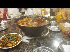 -鸿顺老铁锅美蛙鱼府(解放碑店)