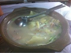 馄饨老鸭煲-老品芳