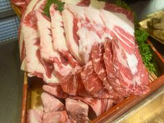 -铭牛烧肉·和牛海鲜自助(高新月牙湖店)