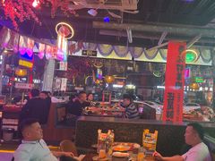 -路边边.炒菜烧烤.音乐餐厅(良乡长虹店)