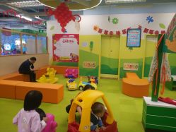 -莫莉幻想儿童乐园(深圳南山欢乐颂店)