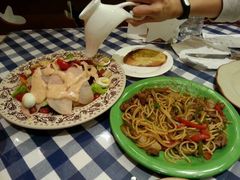 黑椒牛肉意面，主厨沙拉-彼德西餐厅(凯德广场新南店)