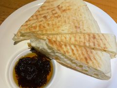 地锅馍-小小河边鱼(天润城店)