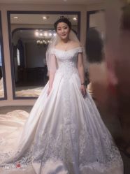-Lady  Jane高端婚纱礼服馆