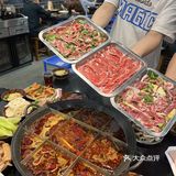 夏天来时代天街一定要冲这家火锅！鲜拌牛肉+冰镇水果捞