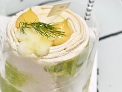 青苹果柚子白茶蛋糕-théATRE 茶聚场(王府中環店)