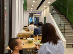 用餐区-老乡鸡(滨湖假日店)