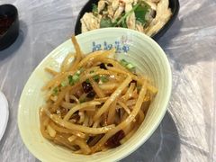-靓靓蒸虾(恩施新天地店)