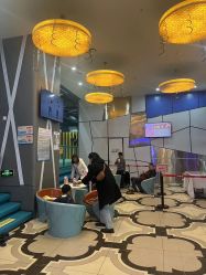 -反弹蹦床公园·亲子乐园·团建·派对(尚品奥莱店)
