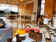-窗外西餐厅(普罗理想国店)