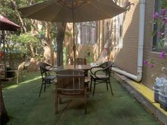 -月亮眼花园餐厅书吧酒吧