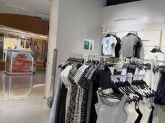 -hotwind热风(中贸广场店)