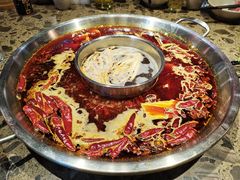 鸳鸯锅-椒香城门口老火锅(天府长城店)