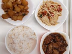 -上汽乘用车公司员工餐厅(安研路一店)