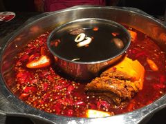 -小天鹅火锅·一线江景洪鼎旗舰店(洪崖洞店)
