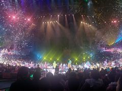-广州长隆国际大马戏