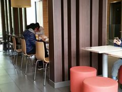 -麦当劳(友谊路得来速店)