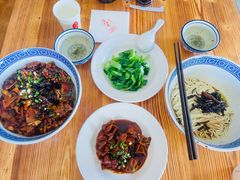 -沪西老弄堂面馆(定西路店)