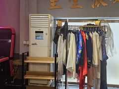 -里堂派对·独栋团建聚会小院轰趴馆(三圣乡店)