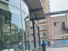 -上海星瀚奔驰4S店(红柳路店)