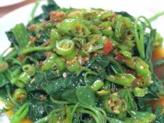 -洪霞餐馆