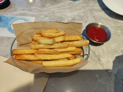 -必胜客(尹山湖歌林公园店)