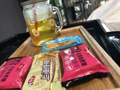 -MOVAN  HAIR莫凡匠人发型屋