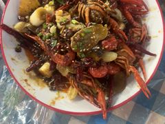 -老街烧烤大排档·地道湖北菜·龙虾馆(汉口火车站店)