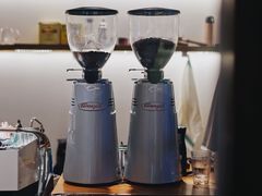 -Line 咖啡(石厦花园店)