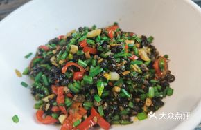 Snail and Chives Stir-fry