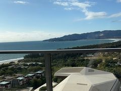-瑰丽酒店·海吧·天际下午茶·现场DJ·天台酒吧