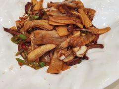 酸萝卜炒肚仁-将相和·海鲜蒸饺大连菜