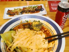 -霸蛮湖南菜·牛肉粉(荣京西街店)