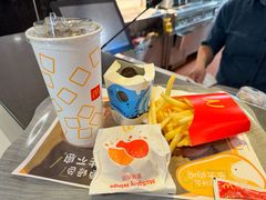 -麦当劳(丽江玉河广场店)