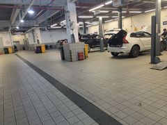 -杭州中沃沃尔沃4S店(滨江区店)