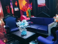 -UK派对KTV(日月广场店)