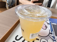 -抱抱地球咖啡馆(国家海洋博物馆店)