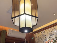 -八府香鸭·啫啫煲(华山路店)