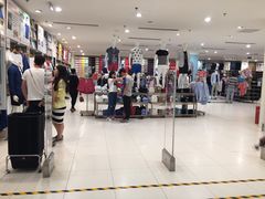 -优衣库(石家庄裕华万达广场店)