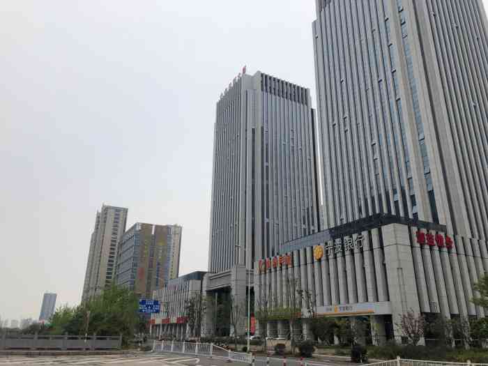路桥区企业总部大厦-"路桥区总商会大楼是双子星大楼.层高近10.