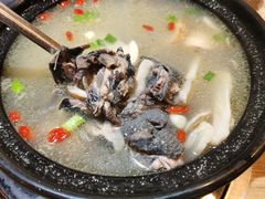 姬松茸炖鸡-妈妈的味道(和顺古镇店)