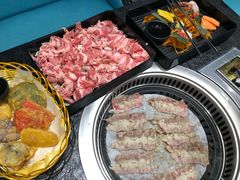 烤雪花原味牛五花-烤路里·韩国品质自助烤肉(石路天虹4号店)